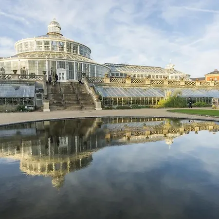Homely 1 Bedroom Flat By The Lakes Copenhagen